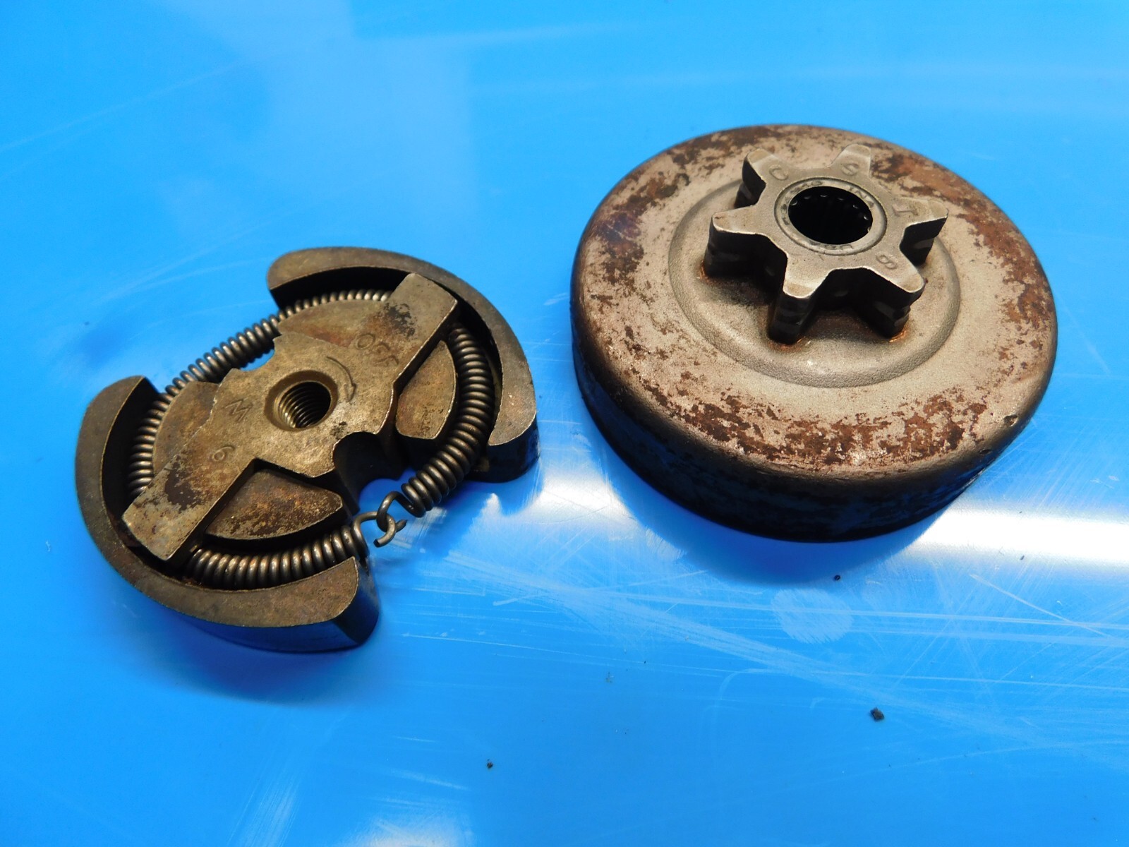 Husqvarna Chainsaw 142 Clutch & Drum Assembly Box 1403 G-image