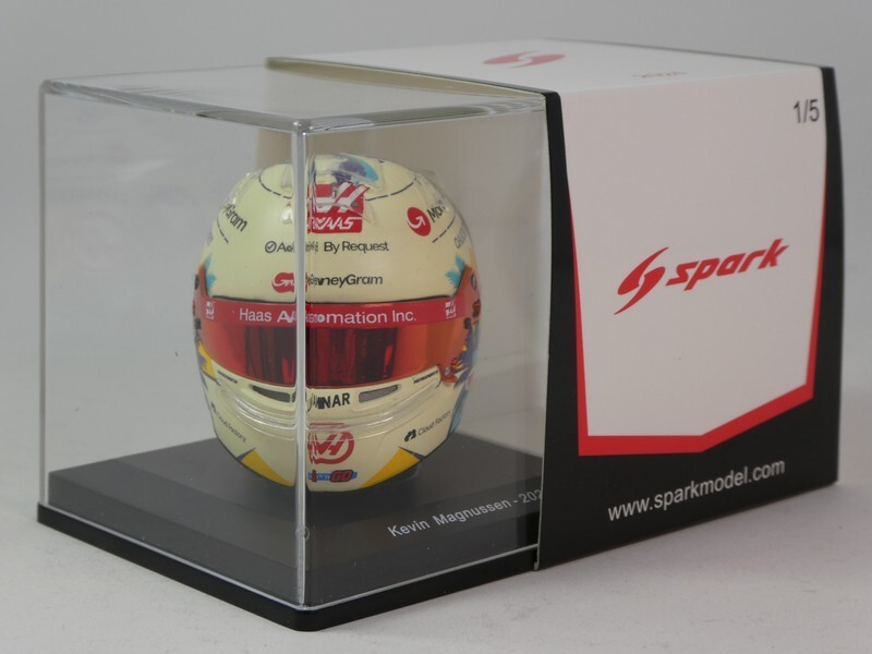 Haas F1 VF-23 Spark Modèle de voiture 1:5 2023 Kevin Magnussen MoneyGram Haas F1 Team