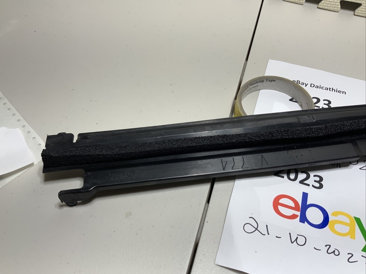 御簾　145×224 2019-2023 Toyota Corolla C-HR Baffle Air Guide Seal 16594-0T050