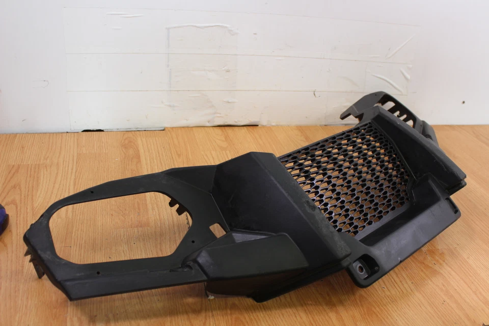 Polaris Sportsman ETX 2015 EFI parrilla delantera de plástico Foto 2 de 4