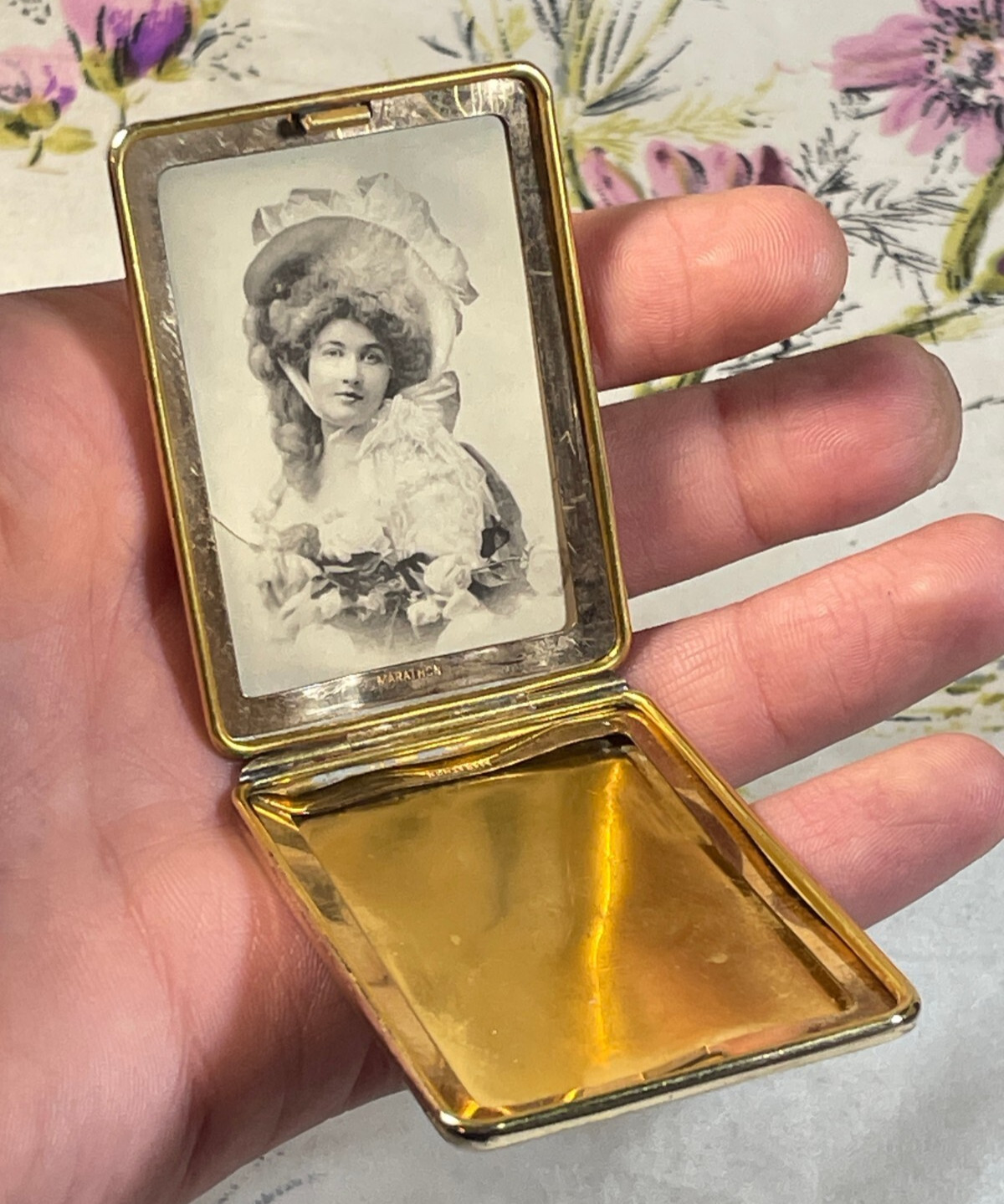 Antique Marathon Brass Plated Rectangular Picture… - image 1