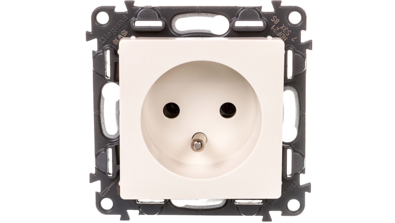 VALENA LIFE Single socket z / u 2P + Z cream 753285 /T2UK