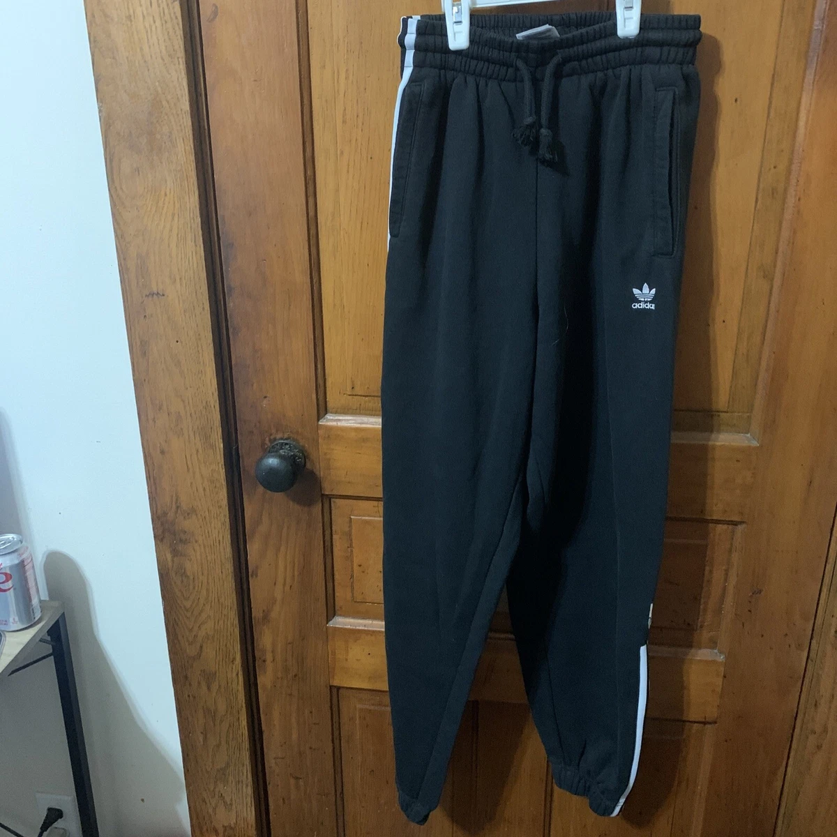 Adidas relaxed pants shop