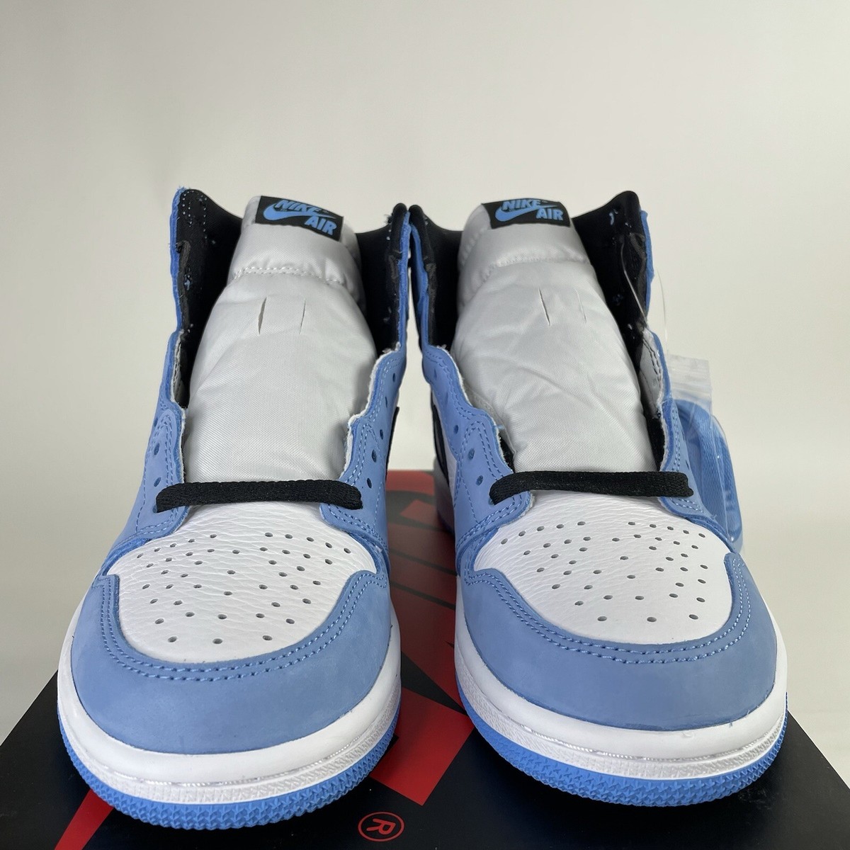 Nike Air Jordan Retro 1 High OG University Blue Mens 8 New Nike Air Jordan Retro 1 High OG University Blue Mens 8 New