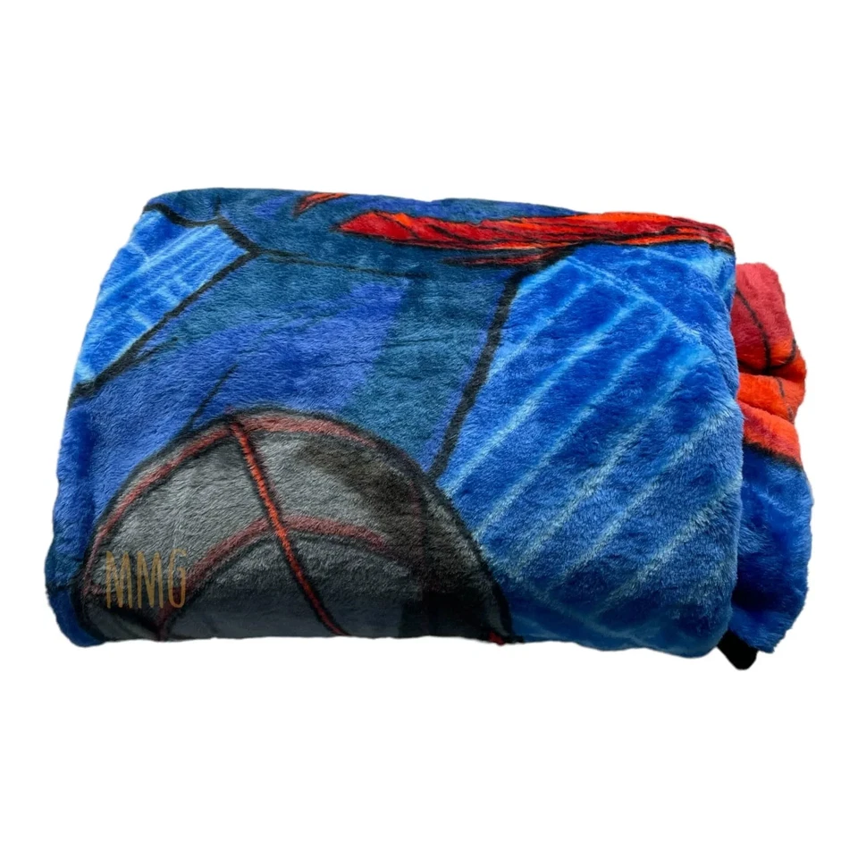 Spiderman Team Up Twin/Full Size Soft Raschel Blanket 60" x 80" by Marvel - Image 3 of 3