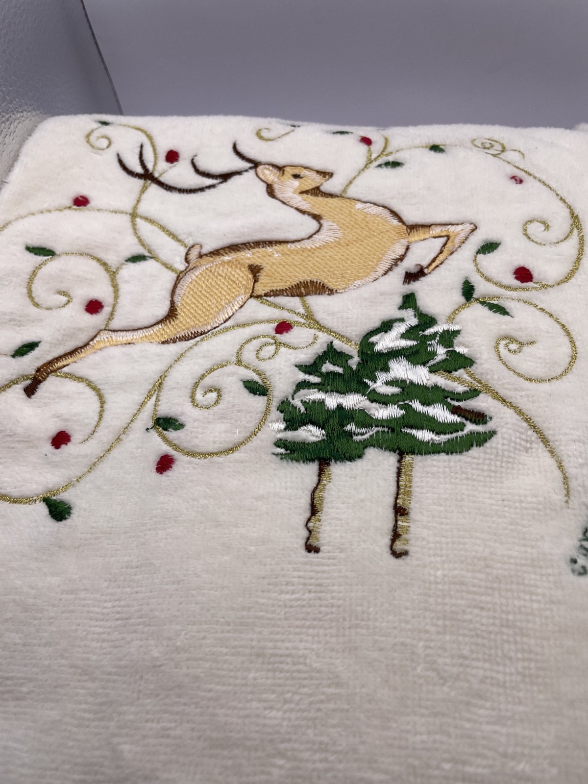 Vintage Avanti NOS 1978 Cheri Blum Reindeer Cream Bath Towel Set Christmas