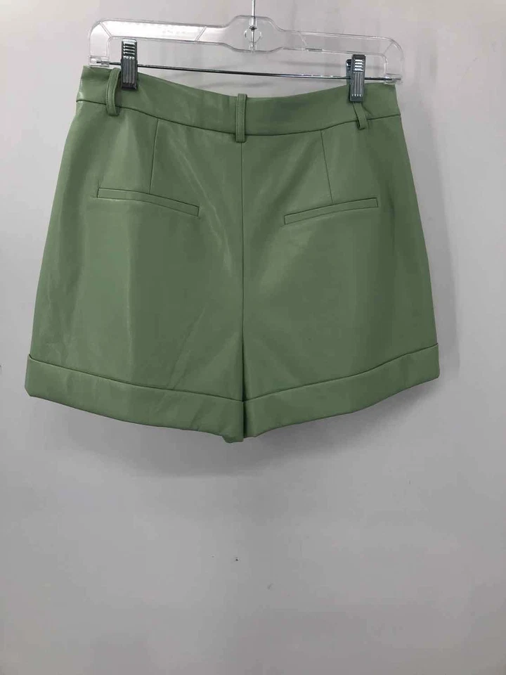 二手 Alice + Olivia 绿色 6 码人造皮革基本短裤 — 第 2/3 张图片