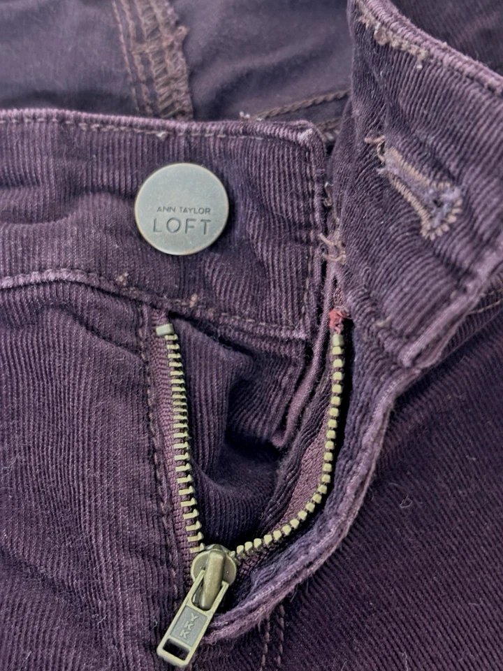 Pantalones Ann Taylor Loft Mujer Talla 25/0 P Modernos Rectos Ciruela Cepillada Pana Foto 4 de 4