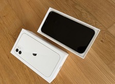 Apple iPhone 11 A2221 - 128GB - Weiß (Ohne Simlock) (Dual-SIM)