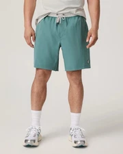 Vuori Kore Short Lined 9” Bluegrass Large