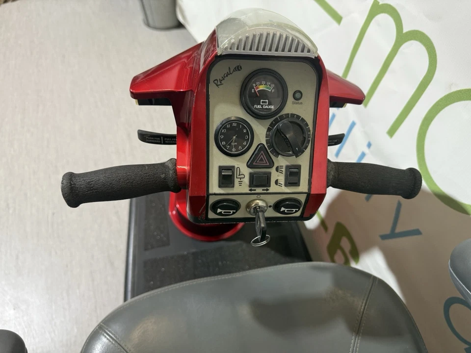 Rascal 600 Mobility Scooter 3-Wheel Heavy Duty 450lb Cap No Seat Lift Pre-Owned - Image 4 of 4