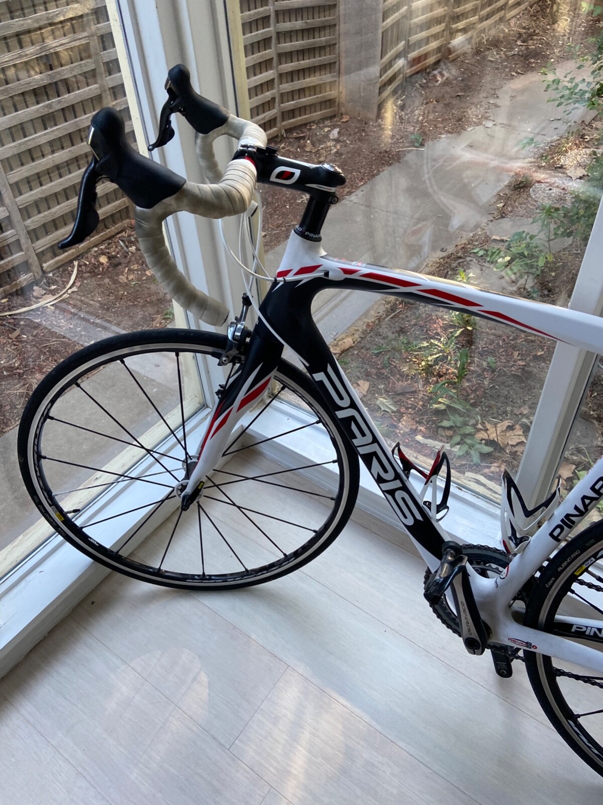 Pinarello Paris road bicycle Great Condition