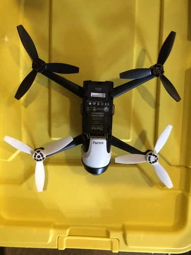 Parrot Bebop 2 FPV Drone +  Backpack + Accessories + A free Sony. Recorder mc3