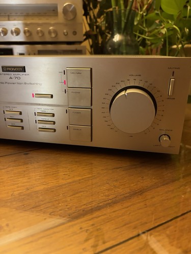 ⭐️Vtg Amplifier Pioneer A-70 Non-Switching Stereo Amplifier⭐️Not Working⭐️Read⭐️ - Picture 2 of 12