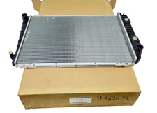 Genuine Ford Radiator For 1991-1994 Crown Victoria Grand Marquis Town Car 4.6L