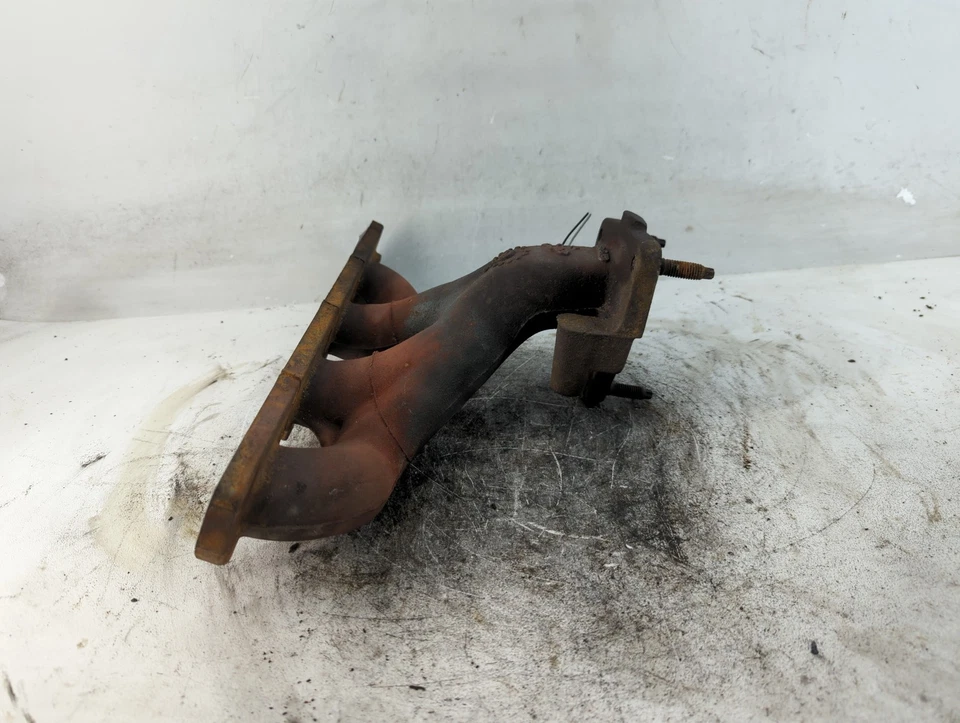 Выпускной коллектор турбокомпрессора 2003-2005 Saturn Ion с турбонагнетателем M08F4 - Изображение 3 из 4