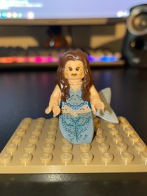 Lego Pirates of the Caribbean Mermaid Syrena Minifigure 4194