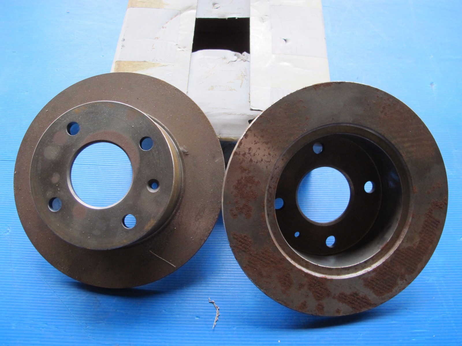 Disques de freins avant AP Lockheed premium en acier pour Ford Escort