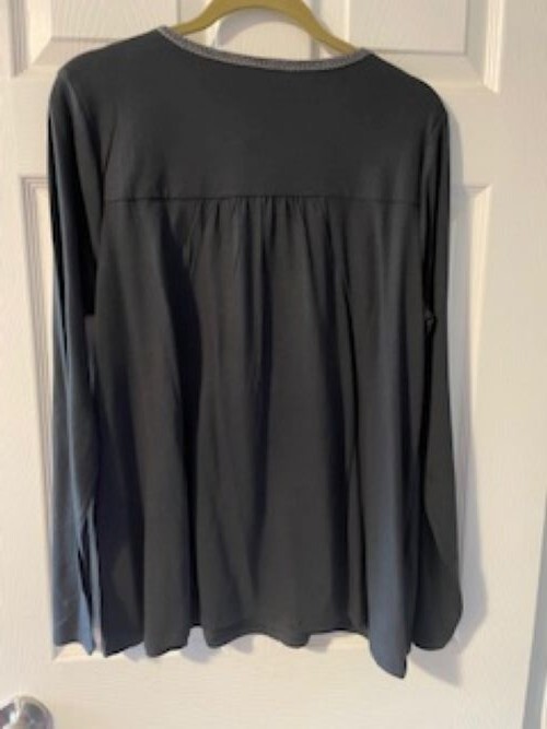 JJill Womens Tunic Gray LT Embroider Accents NWT And FREE SHIPPING jjill-womens-tunic-gray-lt-embroider-accents-nwt-and-free-shipping
