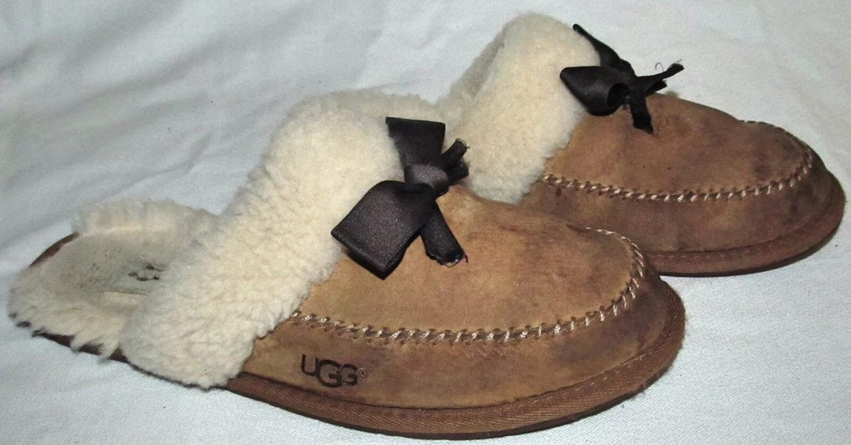 Ugg fur shoes top