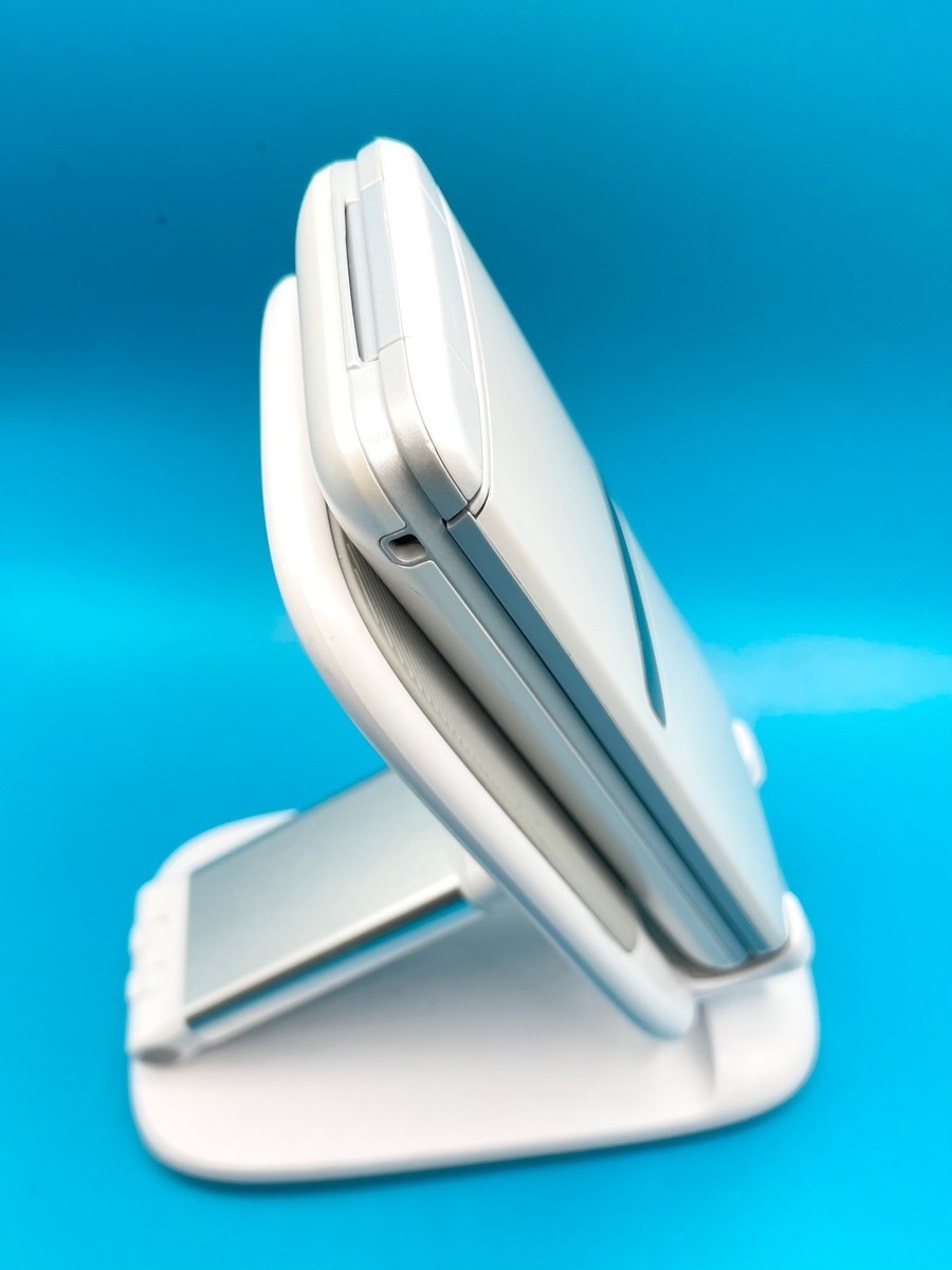 KYOCERA GRATINA KYF39 Snow White Android Flip Phone Unlocked From