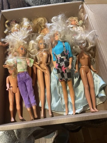 lot of barbie dolls vintage