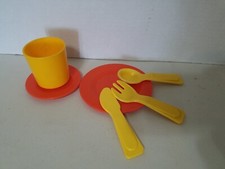 Vintage FISHER PRiCE 918 FUN W/ PLAY FOOD STOVE/SINK YELLOW/ORANGE Dish Set