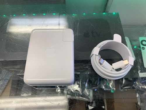 Genuine USED Apple 140W USB-C Power Adapter for Macbook A2452 with Bonus Cable. - Picture 5 of 8
