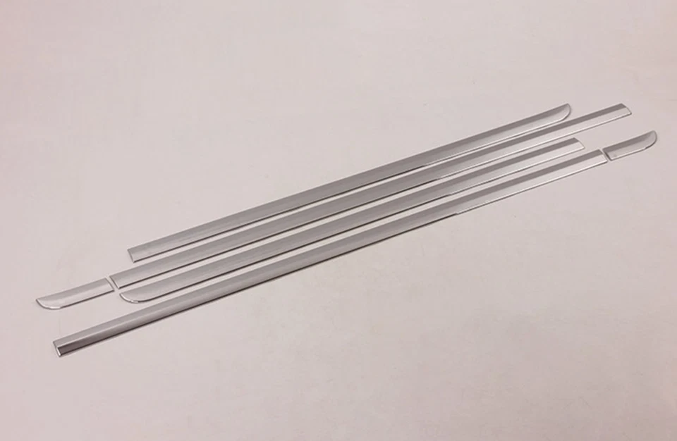 Cubierta de moldura lateral de carrocería de puerta de plástico ABS de 4 piezas para Hyundai Grand Starex 2020 Foto 2 de 4