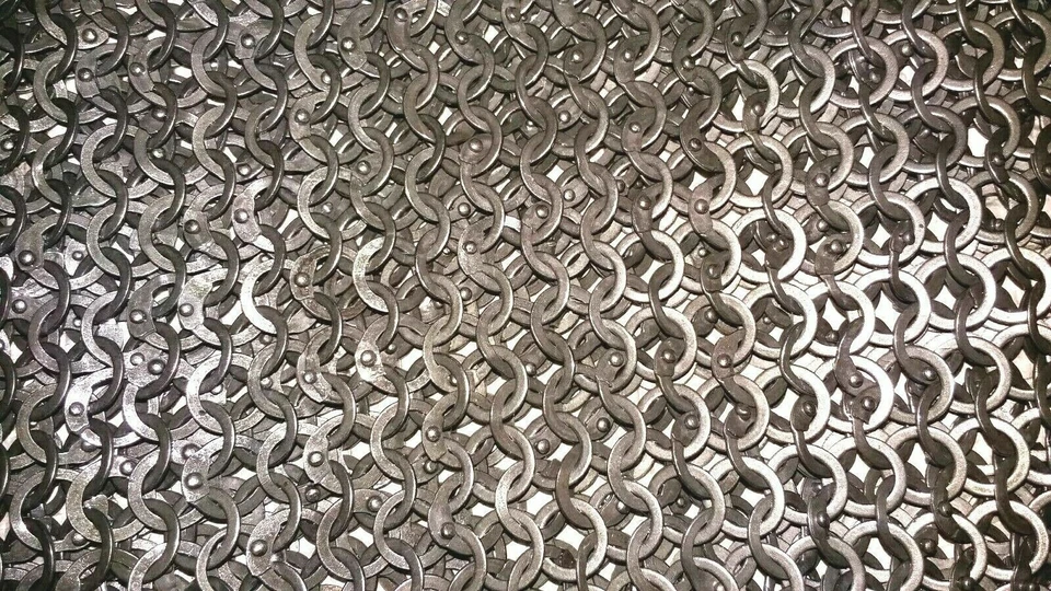Medieval Armour Mild Steel 9mm Round Riveted Ring Chainmail Shirt Oil Finish - Image 2 of 4