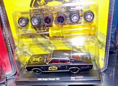 M2 MACHINES Auto-Wheels O' REILLY'S 05 1966 Dodge Charger 383