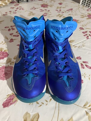 Nike Youth Hyperquickness Basketball Shoes  Size 5Y.      622759-400