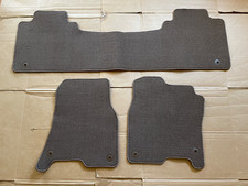 Juego de 3 alfombrillas Dodge Ram 1500 19-24 cabina cuádruple marrón OEM