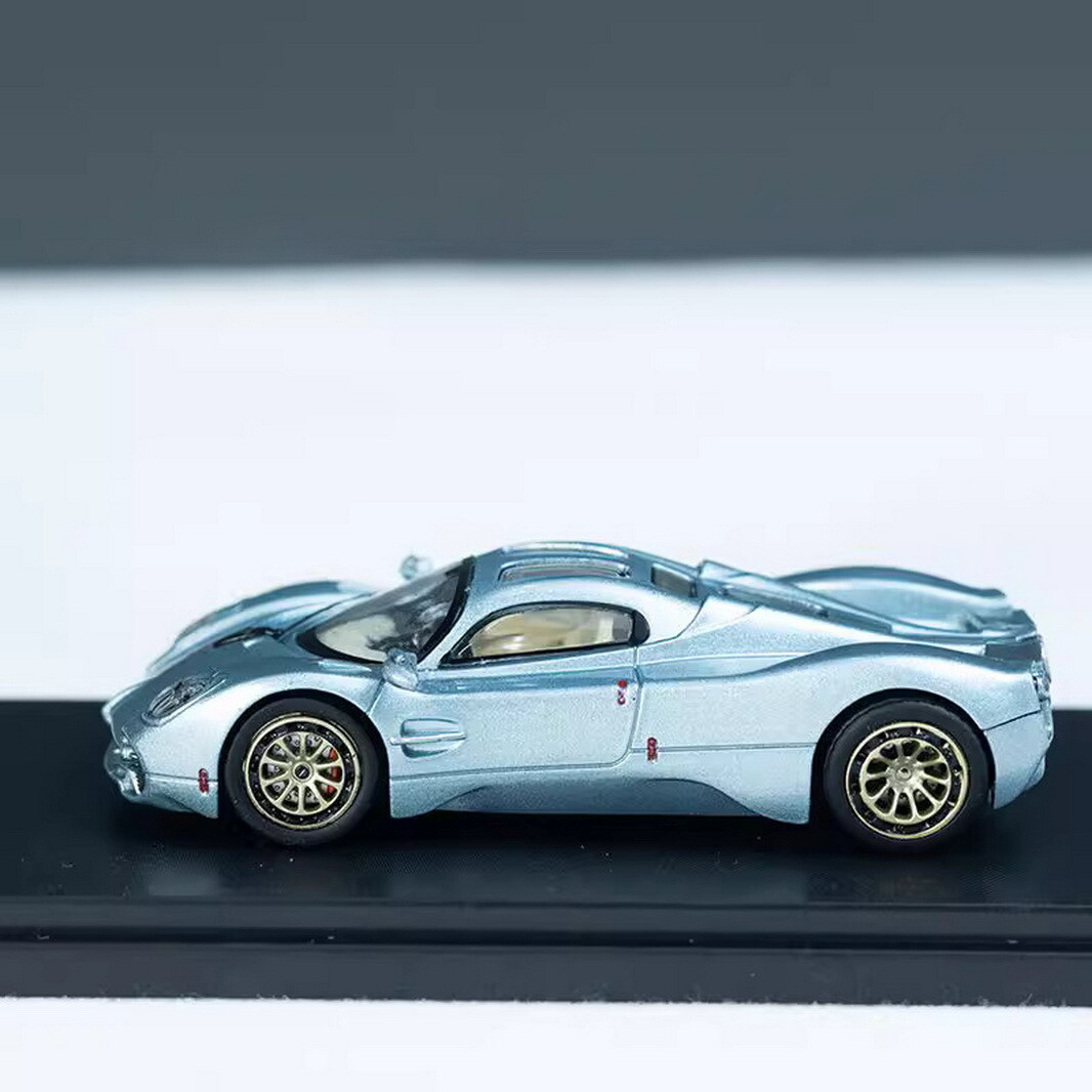 ヴィオラ Geminiano model10 2002 PAGANI UTOPIA GREEN METALLIC 1/64 DIECAST MODEL CAR BY CM