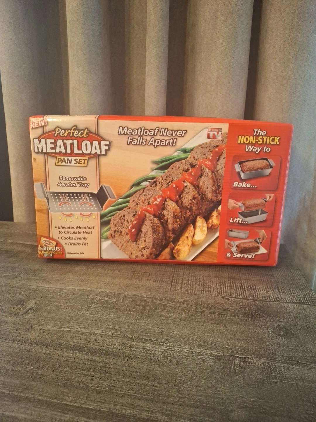 NIB Perfect Meatloaf Non Stick Pan Set & Lift Tray + Recipe Guide