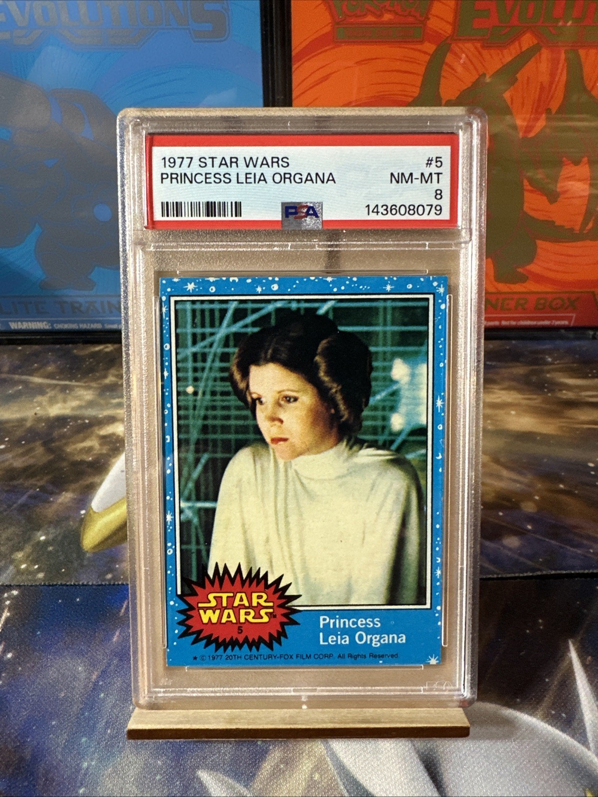 Princess Leia Organa - 1977 Topps Star Wars #5 PSA 8