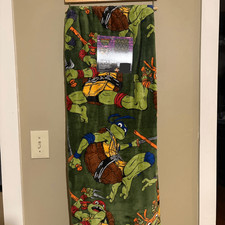 Teenage Mutant Ninja Turtles Mayhem Green Plush Twin Blanket 60x90 NWT