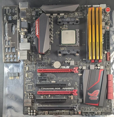 ASUS Crossblade Ranger FM2+ Mainboard + AMD A10-7700K + 16GB RAM Bundle + I/O - Bild 1 von 4