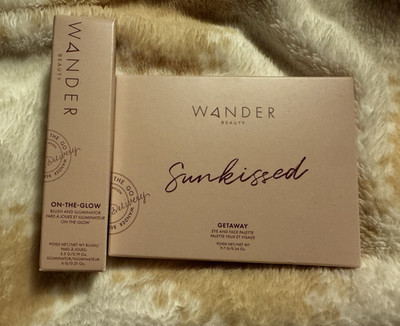 WanderBeauty On-the-Glow Blush + Illuminator & Sun-kissed face palette on-the-go