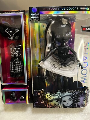 New Shadow High Doll Series 1 Shanelle Onyx with 2 Outfits