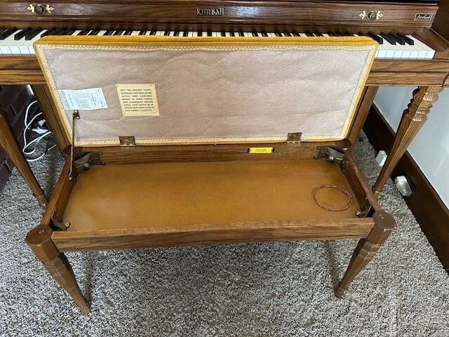 Consola Kimball piano vertical y banco Foto 3 de 4