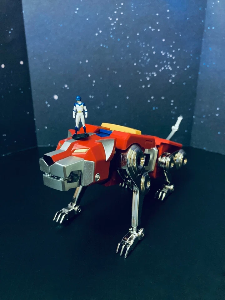 Blitzway Carbotix Voltron Defensor del Universo León Rojo SOLO + accesorios Foto 2 de 4