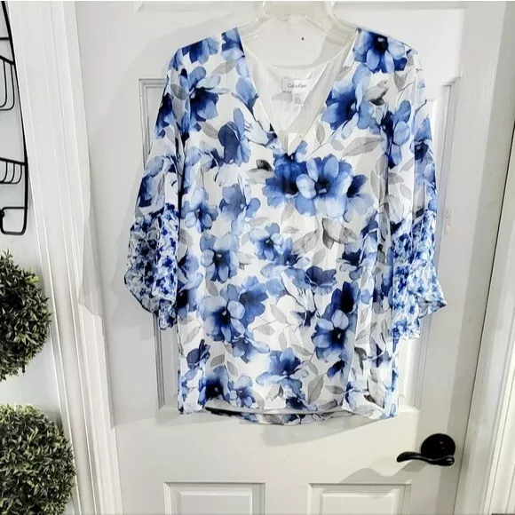 Calvin klein floral clearance blouse