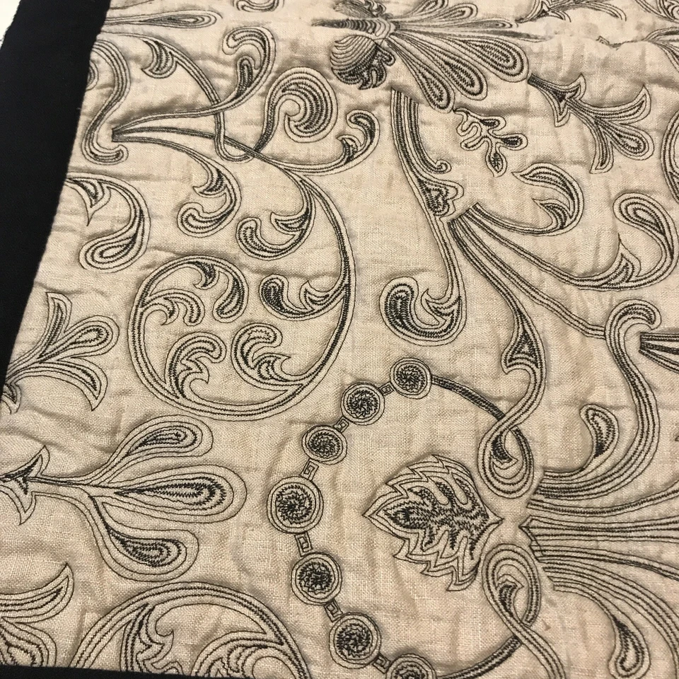 Funda de Almohada Bombay Co 20 Por 26 Floral Borde Negro Gris 3743 Foto 4 de 4