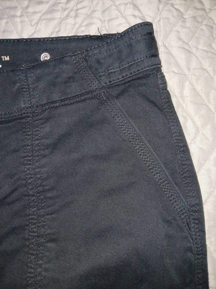 pantalón cargo white house black market Foto 3 de 4