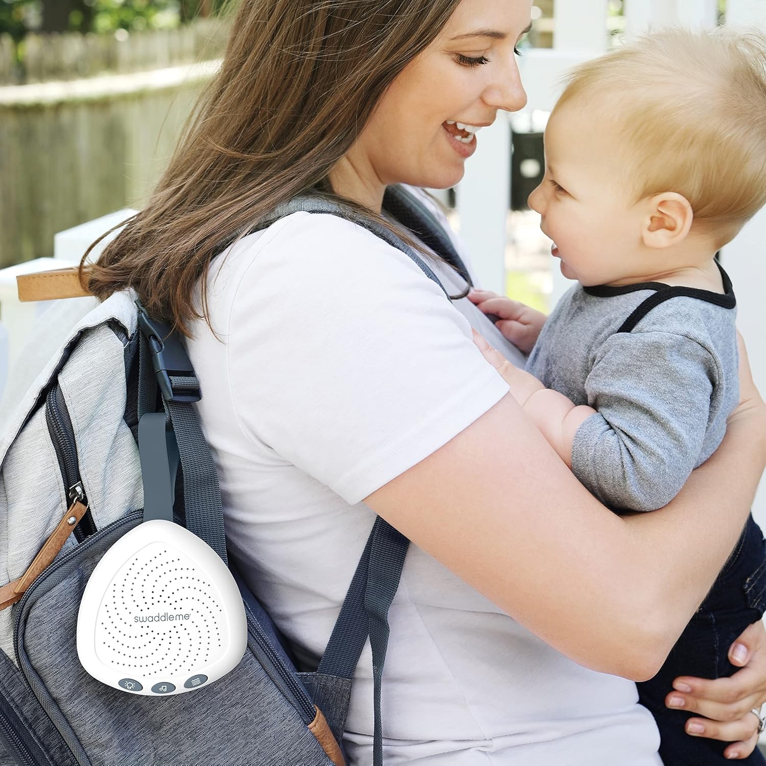 SwaddleMe by Ingenuity Soothe & Vibe – Portable Sound Machine & Soother White 