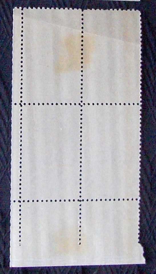 US 3¢ stamp SC #1084 Devils Tower plate block with 2 yellow spots MNH 1956. - Image 2 of 2