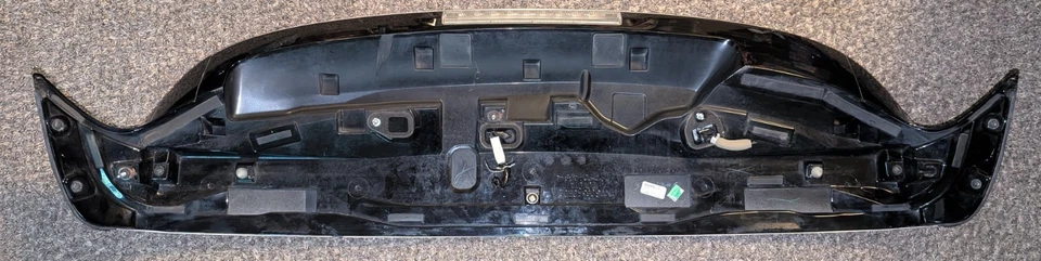 Alerón Lexus RX350 2010-2015 código de color en la imagen  Foto 2 de 4