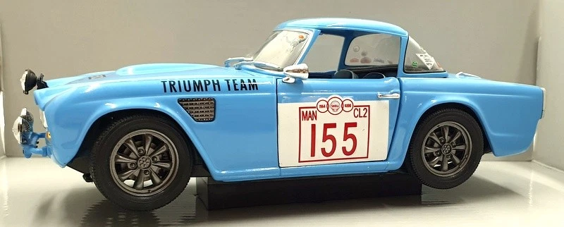 Revell 1/18 Scale Diecast 08873 - Triumph TR4 Rallye #155 - Light blue - Image 3 of 4