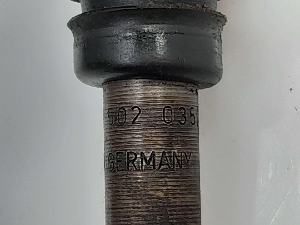 Inyector de combustible Mercedes Benz W126 8 cilindros compatible con 420 500 560 OEM 0000785823 Foto 4 de 4